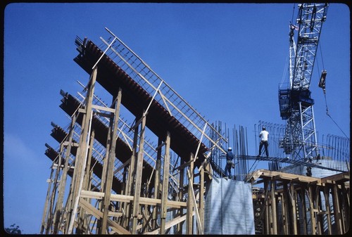 Geisel Library under construction