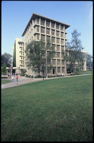 Applied Physics and Mathematics Building