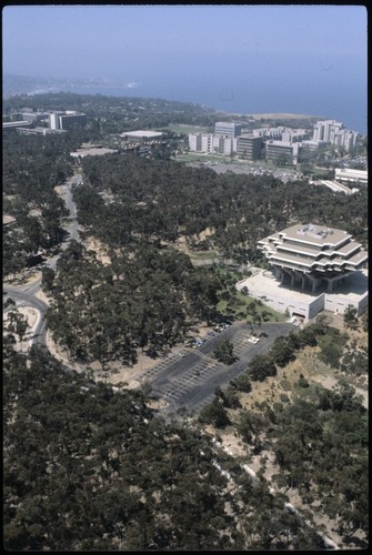 Geisel Library and John Muir College