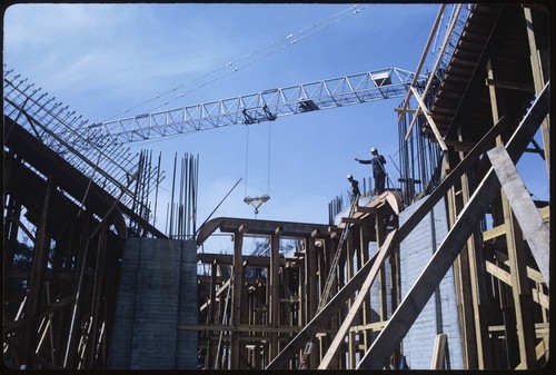 Geisel Library under construction