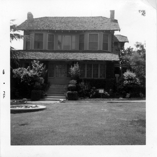 Upland Photograph Houses; Alois Podrasnik home / Esther Boulton black Estate