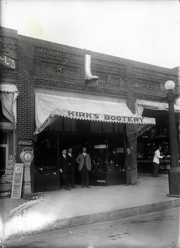 Upland Photograph Business; Exterior of Kirk's Bootery / Edna Swan