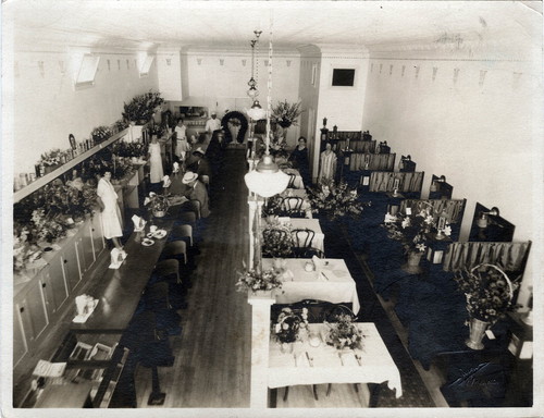 Upland Photograph Business; Interior of Davis Café / Edna Swan