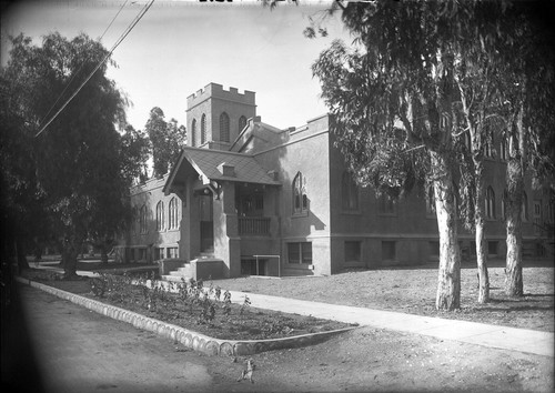 Upland Photograph Church; First Presbyterian Church / Edna Swan