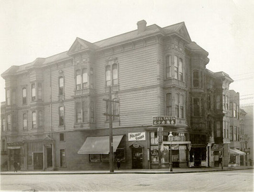 [Hotel Taiyow at the corner of Buchanan and Sutter streets]