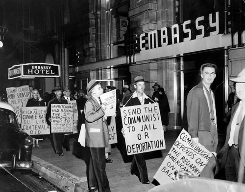 Civil Rights meeting picketed