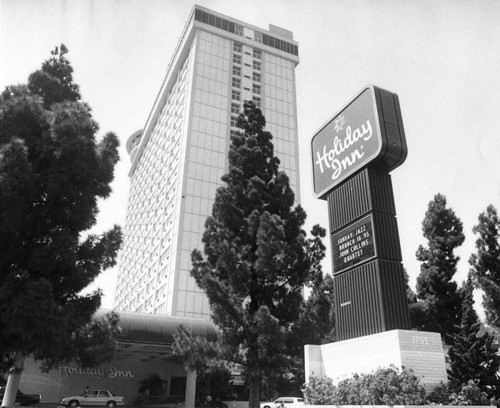 Holiday Inn in Hollywood