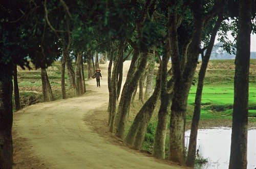 Road to Tay Phuong Pagoda, 25 miles southwest of Hanoi