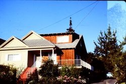 Unidentified house in Sebastopol, California, 1977