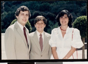 Audrey, Alan, and Alex Viterbi, 1984. (photograph)