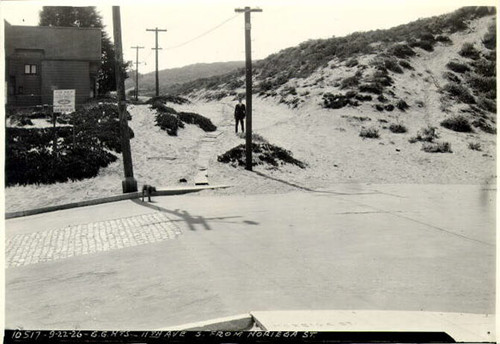 [Golden Gate Heights - 11th Avenue south from Noriega Street]