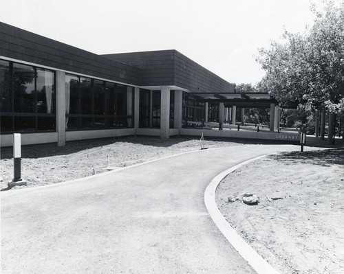 Library, Saratoga campus