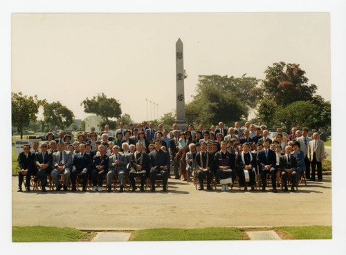 Group photograph at Woodlawn Cemetery
