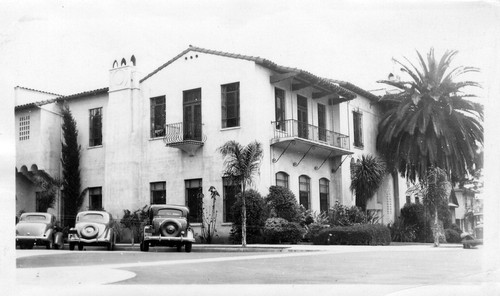 The Women's Club House