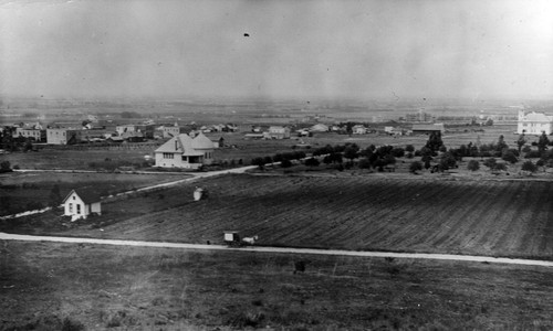 Painter avenue and the Methodist Church