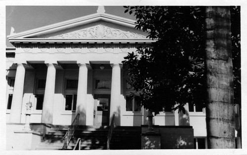 Carnegie Library front door