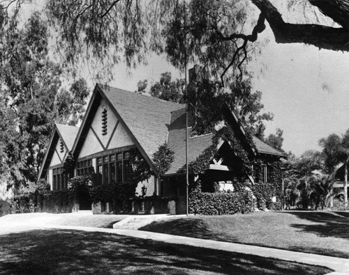 Original Hollywood Branch library