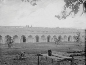 Santal Parganas, Nordindien. Kaerabani kostskolebygning, lige opført til 100 drenge, 27. november 1915