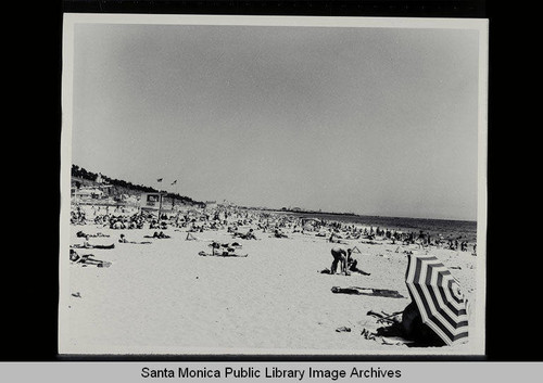 Beach scene, Santa Monica, Calif., June 29, 1956