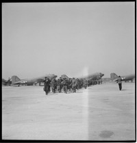 Prisoners Arrival Le Bourget (airport)