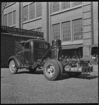 Wood auto [Truck. Wartsila Group AB ship dock]