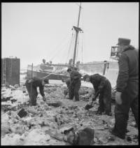 Obo (Turku): Docks [Searching ruins of civilian relief supply warehouse... "lakes of syrup"]