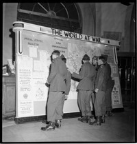 [US soldiers (101st Airborne) on leave in Nice, in the United States Riviera Rest Area (USRRA).] [Misidentified in logbooks as part of: Ordonnance Reims series.]