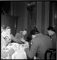 [US soldiers (101st Airborne) on leave in Nice, in the United States Riviera Rest Area (USRRA).] [Misidentified in logbooks as part of: Ordonnance Reims series.]