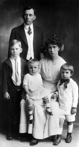 Nixon Family 1916