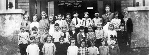 1st and 2nd grades, Yorba Linda Grammar School, Feb 1916