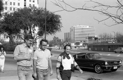 People participating in the 1986 y-Walk