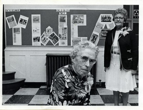 Mrs. Earl Dailey at the 1973 YWCA annual meeting