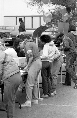 People participating in the 1986 y-Walk