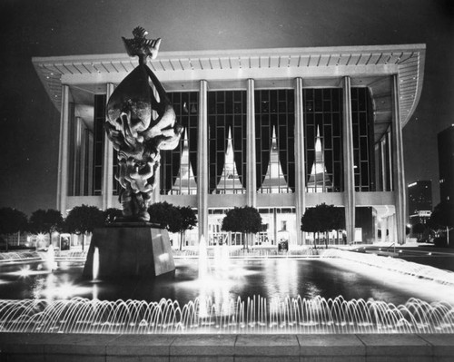Fountain, Dorothy Chandler Pavilion