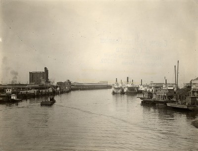 Stockton - Harbors - 1940s: Head of channel, looking west