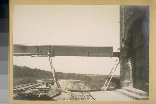 [Damage to Spreckels Sugar Mill, Salinas Valley.]