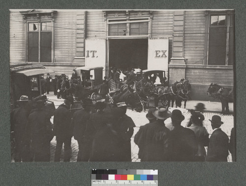 [Mechanics' Pavilion, Polk St. entrance. Pavilion served as makeshift hospital until destroyed by fire.]