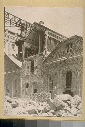 [Damage to Spreckels Sugar Mill, Salinas Valley.]