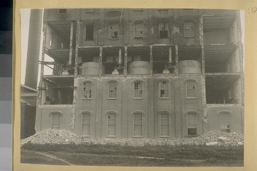 [Damage to Spreckels Sugar Mill, Salinas Valley.]