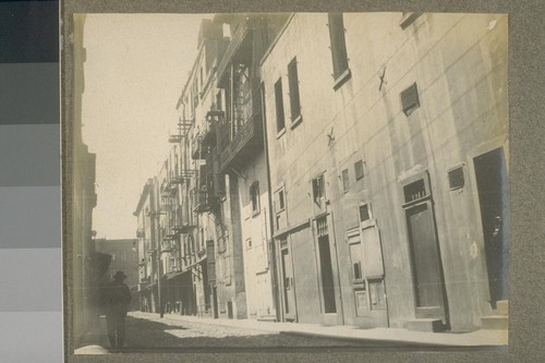 [Unidentified alley, Chinatown.]