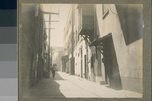 [Unidentified alley, Chinatown.]