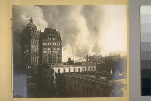 [Fire on Market Street, from a roof top.] Copyright 1906 by A. Blumberg
