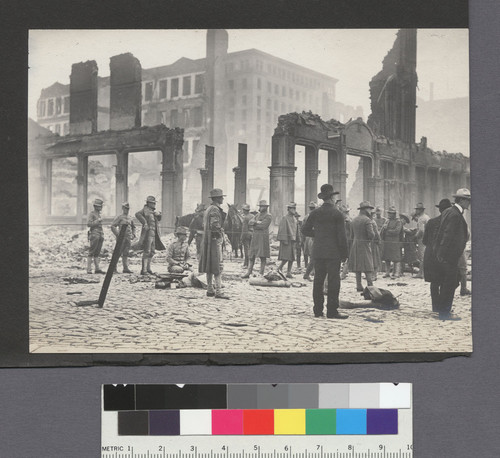 Empire Theater Oakland. [Incorrect caption. This is corner of Fifth and Market Sts., San Francisco.]