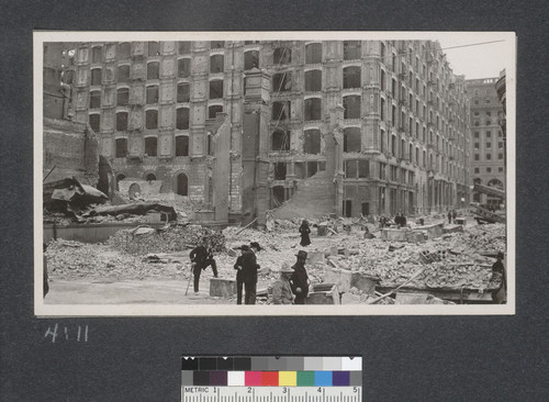 Palace Hotel from New Montgomery Street. [At Jessie St.]