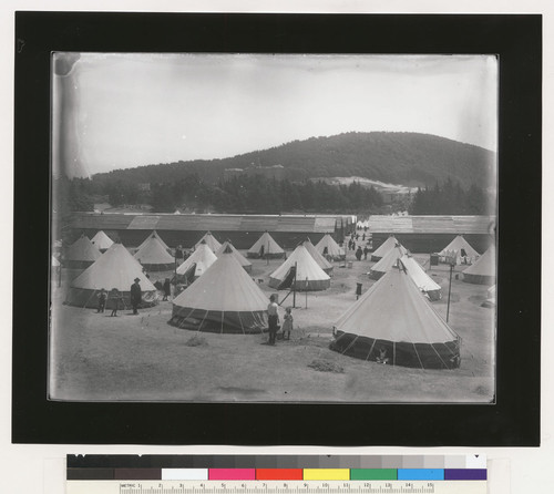 [Refugee camp. Unidentified location.]