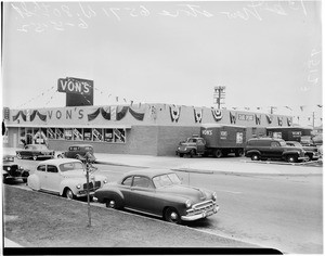 New store (Von's), 1952