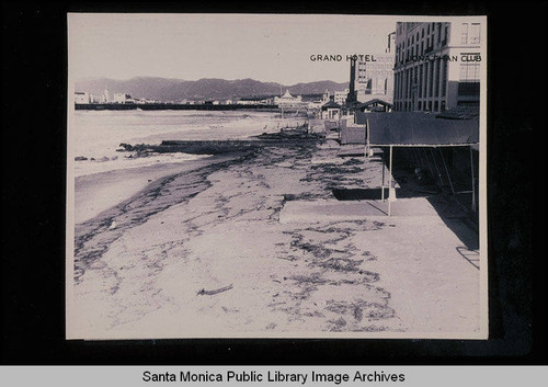 Tide studies from the Grand Hotel and Jonathan Club looking north to the Santa Monica Pier with tide 4.6 feet on March 4, 1938 at 9:20 AM