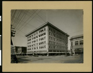 Exterior view of the Pasadena Chamber of Commerce Building, ca.1907