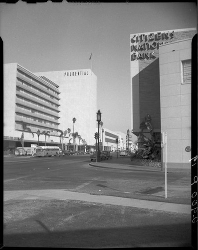 Street scene at Wilshire Boulevard and Curson Avenue, Los Angeles, 1949