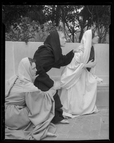 Actresses from the Sunday Players radio show performing a scene from the New Testament, circa 1935